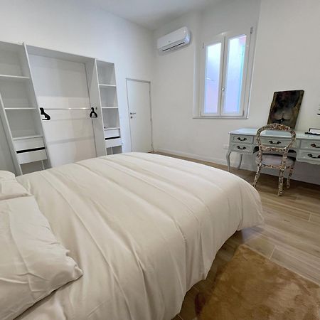 Home Cavour Prato 프라토 외부 사진