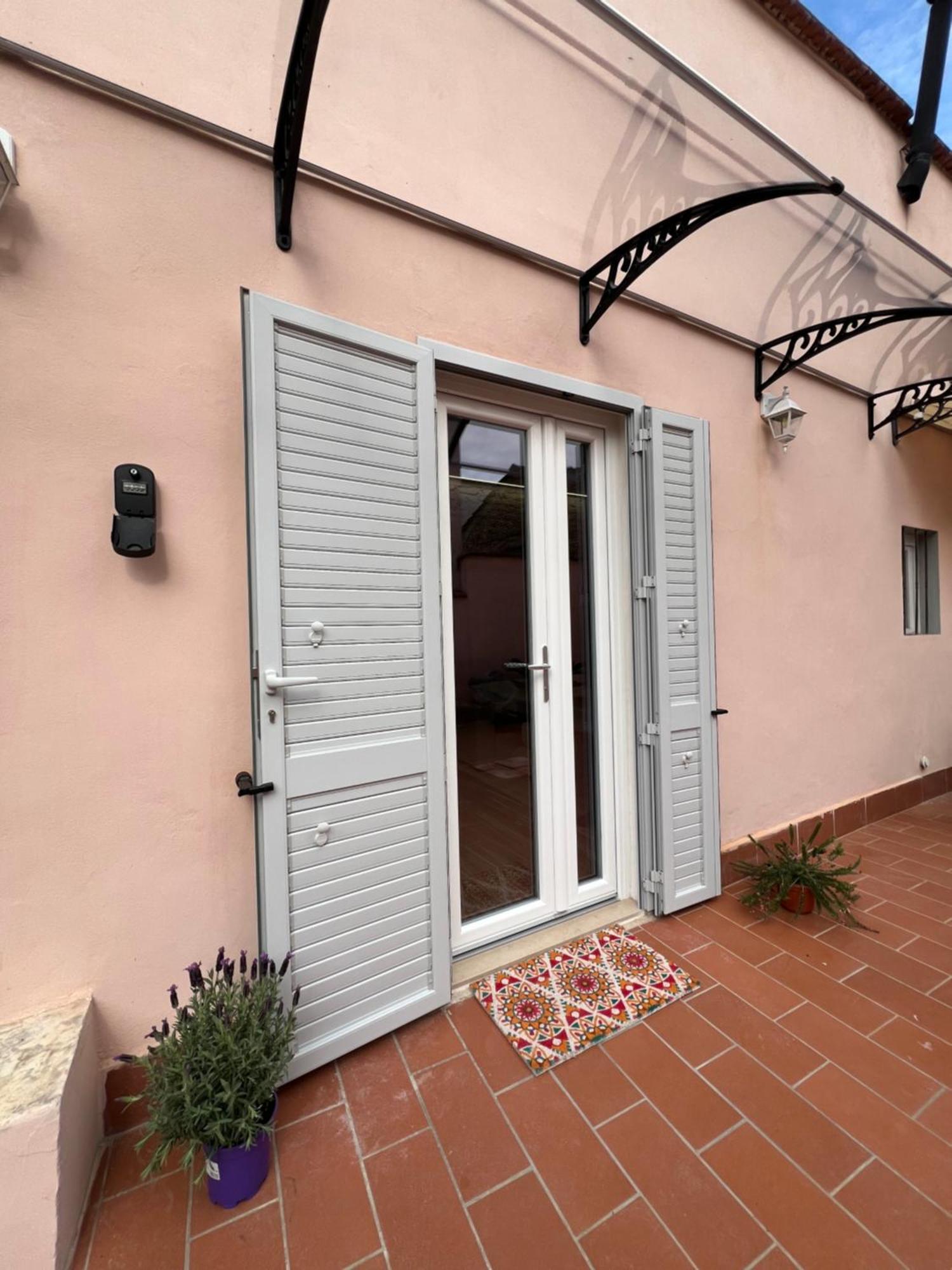 Home Cavour Prato 프라토 외부 사진